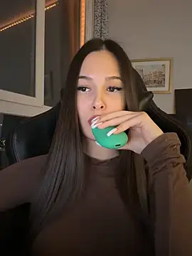 EricaWalls online show from 1, 4, 2026