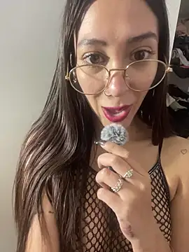 Snapshot of LoliitaS2 chatting on 12, 10, 2025 LoliitaS2 online show from 12, 10, 2025