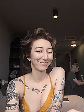 lovelylucyy online show from 9, 3, 2026