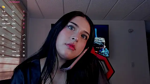 Charlotte greys online show from 16, 9, 2025