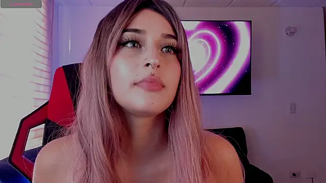 Charlotte greys online show from 26, 9, 2025