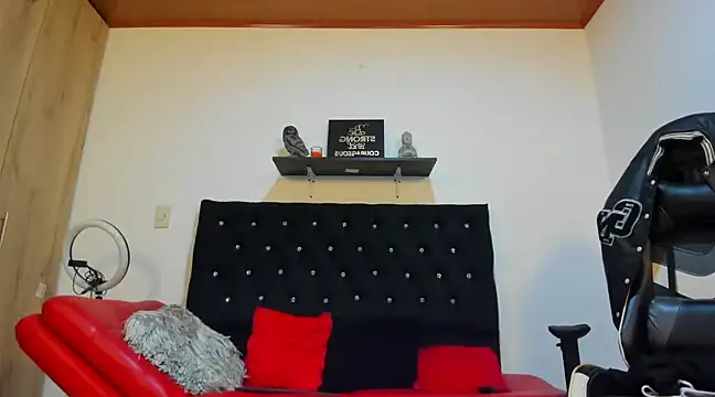 julian wallace online show from 26, 2, 2025