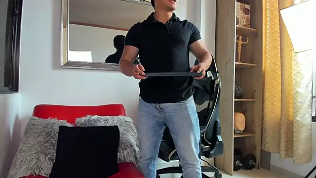 julian wallace online show from 8, 4, 2026