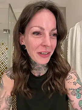 BrownieyQueen online show from 21, 2, 2026