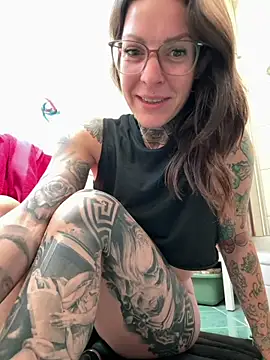BrownieyQueen online show from 18, 6, 2026