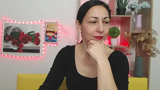 Snapshot of LiluGrants chatting on 17, 1, 2025 LiluGrants online show from 17, 1, 2025