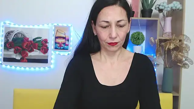Snapshot of LiluGrants chatting on 18, 1, 2025 LiluGrants online show from 18, 1, 2025