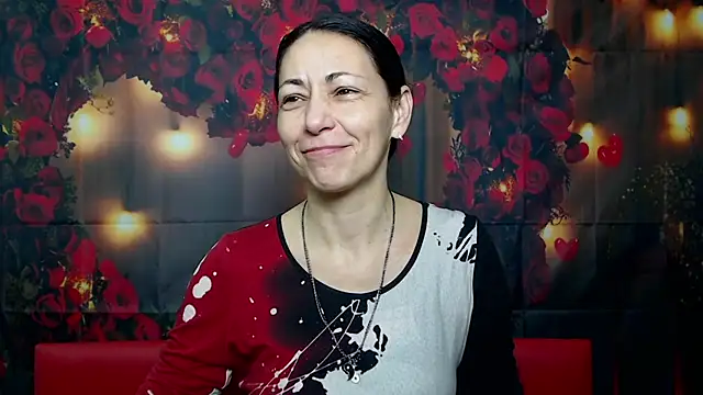 Snapshot of LiluGrants chatting on 25, 1, 2025 LiluGrants online show from 25, 1, 2025