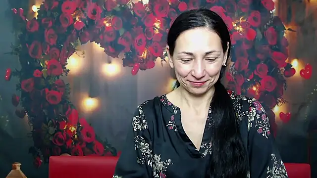 Snapshot of LiluGrants chatting on 4, 2, 2025 LiluGrants online show from 4, 2, 2025