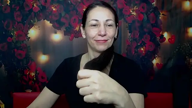 Snapshot of LiluGrants chatting on 6, 2, 2025 LiluGrants online show from 6, 2, 2025