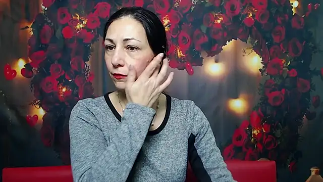 Snapshot of LiluGrants chatting on 12, 2, 2025 LiluGrants online show from 12, 2, 2025