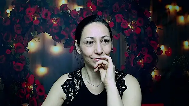 Snapshot of LiluGrants chatting on 17, 2, 2025 LiluGrants online show from 17, 2, 2025