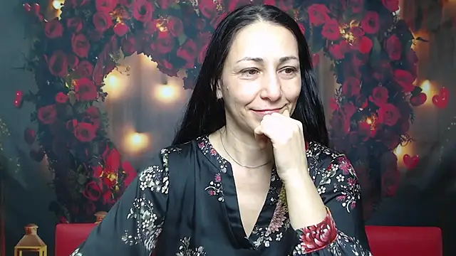 Snapshot of LiluGrants chatting on 21, 2, 2025 LiluGrants online show from 21, 2, 2025