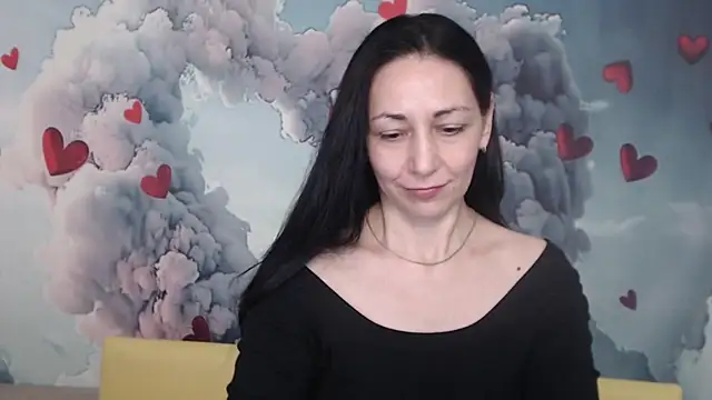 Snapshot of LiluGrants chatting on 7, 3, 2025 LiluGrants online show from 7, 3, 2025