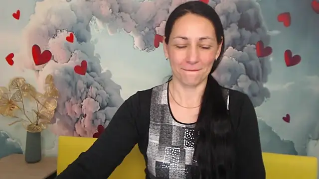Snapshot of LiluGrants chatting on 9, 3, 2025 LiluGrants online show from 9, 3, 2025