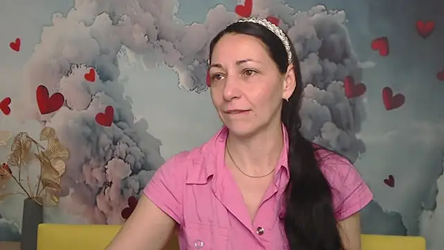 Snapshot of LiluGrants chatting on 11, 3, 2025 LiluGrants online show from 11, 3, 2025