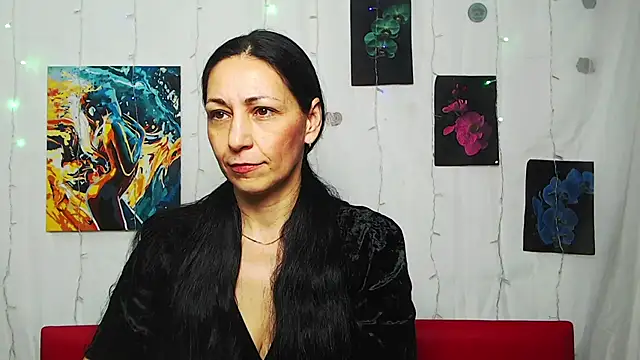 Snapshot of LiluGrants chatting on 13, 3, 2025 LiluGrants online show from 13, 3, 2025