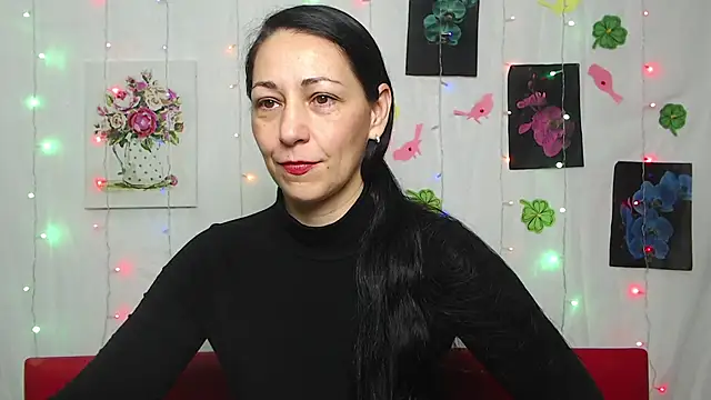 Snapshot of LiluGrants chatting on 16, 3, 2025 LiluGrants online show from 16, 3, 2025