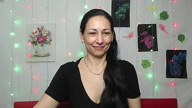 Snapshot of LiluGrants chatting on 18, 3, 2025 LiluGrants online show from 18, 3, 2025