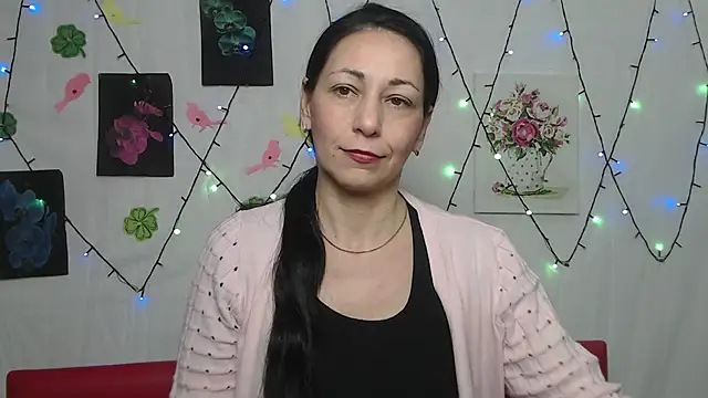 Snapshot of LiluGrants chatting on 22, 3, 2025 LiluGrants online show from 22, 3, 2025