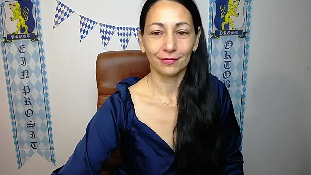 Snapshot of LiluGrants chatting on 5, 10, 2025 LiluGrants online show from 5, 10, 2025