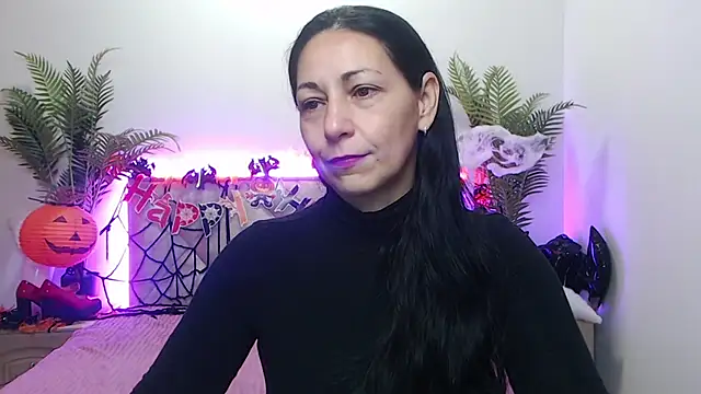 Snapshot of LiluGrants chatting on 18, 10, 2025 LiluGrants online show from 18, 10, 2025