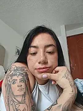 helena smith online show from 19, 4, 2026