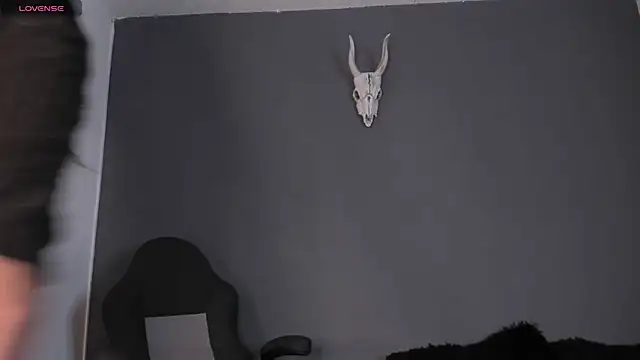 Aliz01 online show from 1, 2, 2025