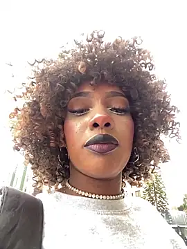 TIFFANYYSTAR online show from 20, 2, 2025