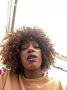 TIFFANYYSTAR online show from 26, 2, 2025