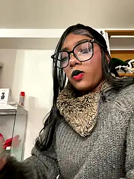 TIFFANYYSTAR online show from 5, 12, 2025