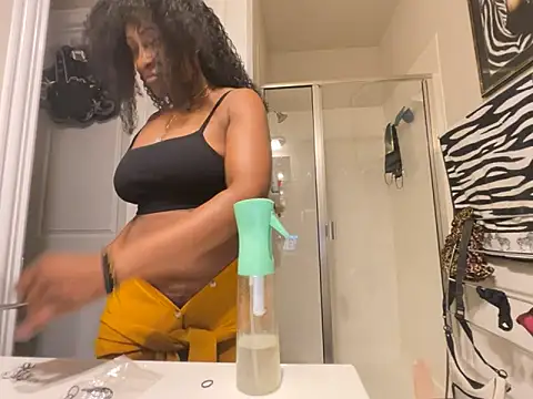 Snapshot of wynterheat chatting on 14, 6, 2026 wynterheat online show from 14, 6, 2026