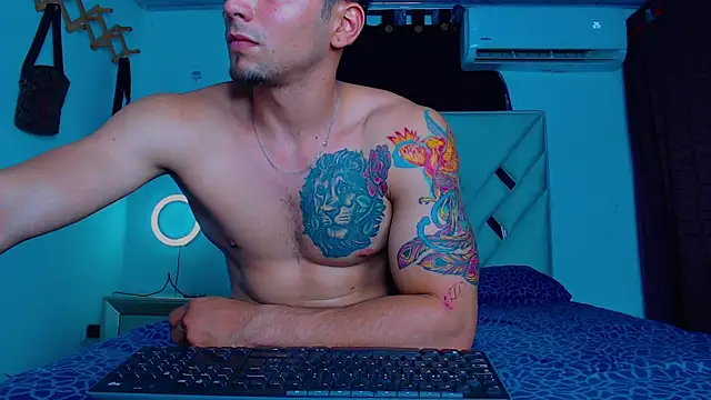 Snapshot of Rich_boy01 chatting on 27, 2, 2025 Rich boy01 online show from 27, 2, 2025