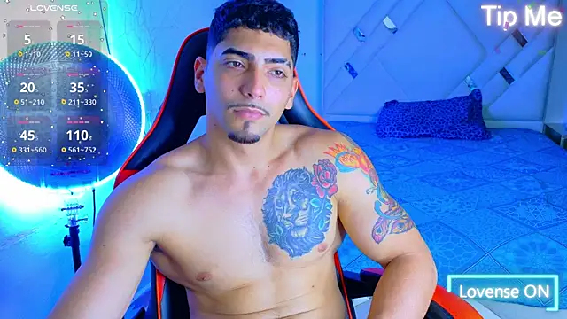 Snapshot of Rich_boy01 chatting on 16, 9, 2025 Rich boy01 online show from 16, 9, 2025