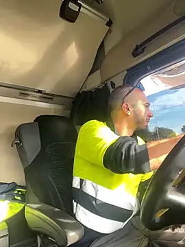 donnuozfutura online show from 31, 12, 2024