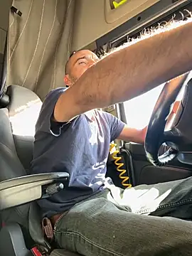 donnuozfutura online show from 8, 10, 2025