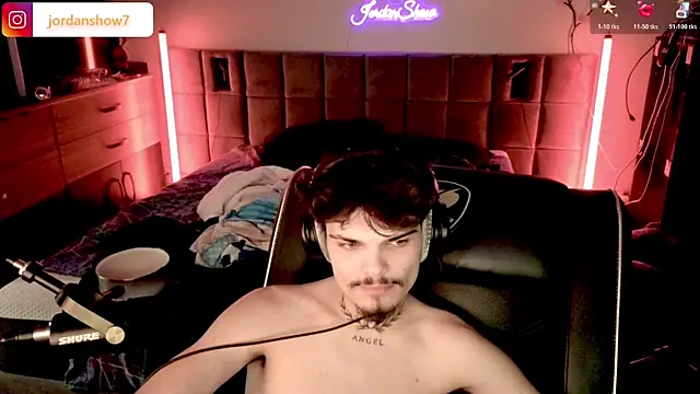 Snapshot of JordanShow chatting on 2, 4, 2026 JordanShow online show from 2, 4, 2026