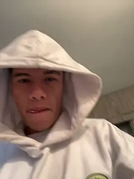 Logan smith1 online show from 15, 2, 2025