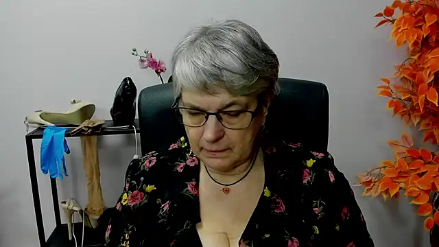 IrisDream online show from 10, 12, 2024