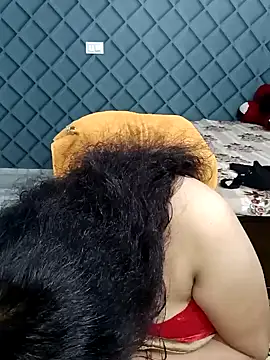 Cute-Raashii online show from 18, 1, 2025