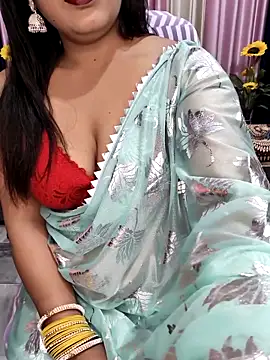 Cute-Raashii online show from 6, 2, 2026