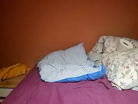 Josephine LIVE online show from 19, 10, 2025