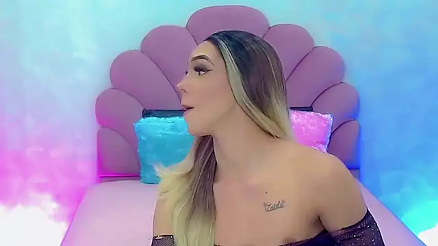 briana sex32 online show from 22, 1, 2025