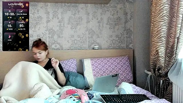 purebeautie13 online show from 19, 12, 2024