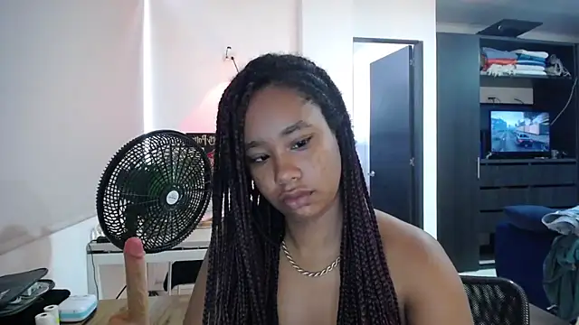 diabla sexyboobs online show from 24, 4, 2026