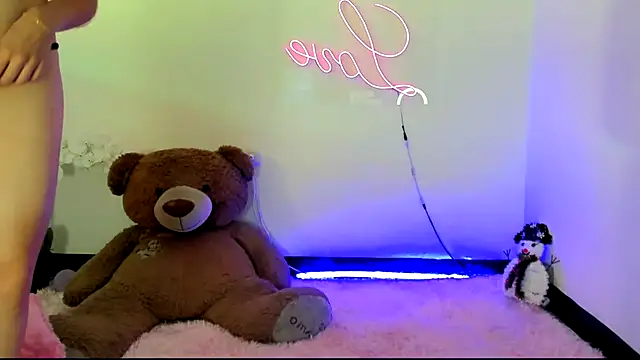 kendal scott1 online show from 4, 1, 2025