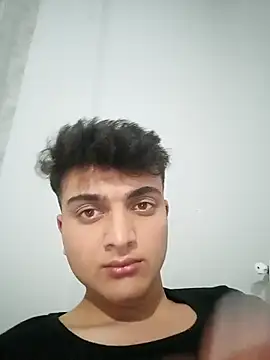 Snapshot of boy_3835 chatting on 11, 3, 2025 boy 3835 online show from 11, 3, 2025