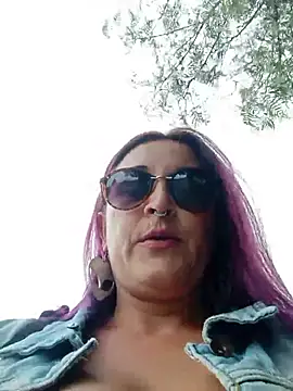 Snapshot of sophie_banger chatting on 21, 5, 2026 sophie banger online show from 21, 5, 2026