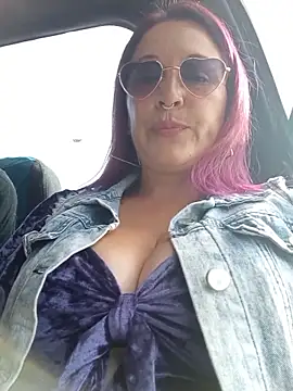 Snapshot of sophie_banger chatting on 25, 5, 2026 sophie banger online show from 25, 5, 2026