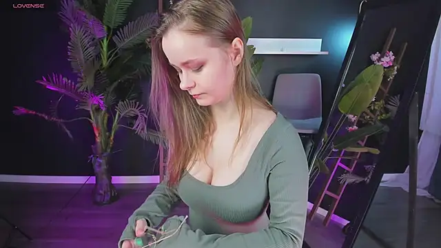 CassieCool online show from 12, 3, 2025